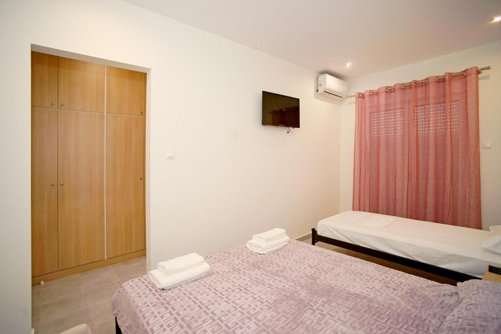 كيوبارِسِيا Karnagio Rooms المظهر الخارجي الصورة